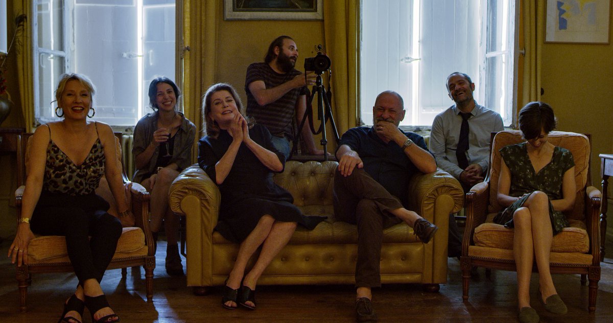 Photo from the movie Happy Birthday