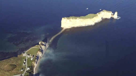 Photo from the movie L'Or du golfe