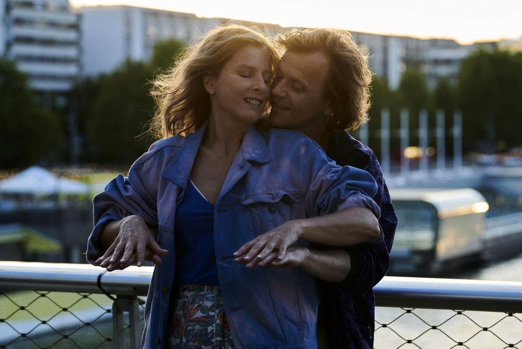 Photo from the movie Strangers by Night