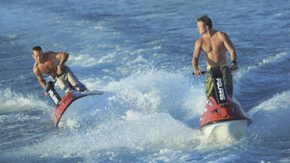 Photo from the movie Into the Blue