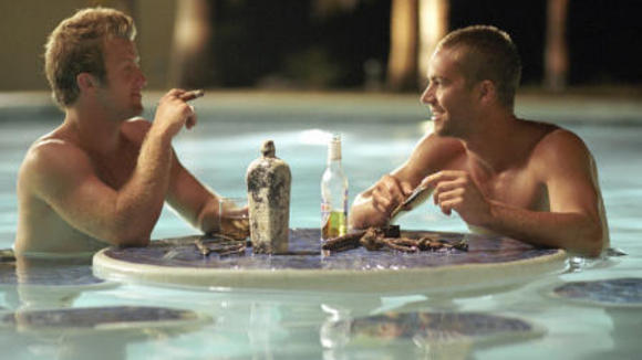 Photo from the movie Into the Blue