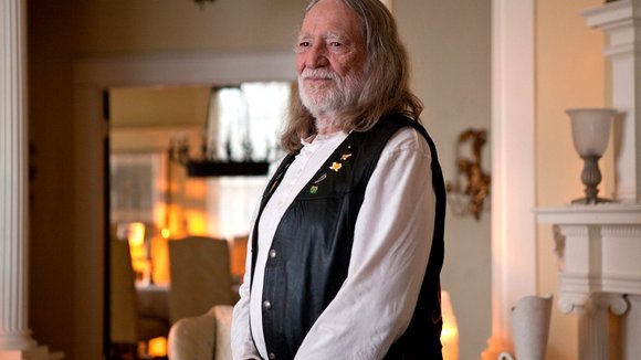 Photo from the movie Angels Sing