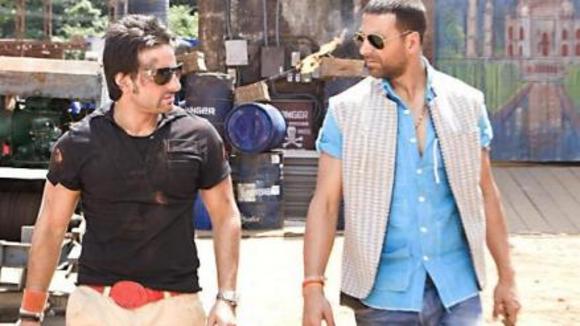 Photo from the movie Tashan