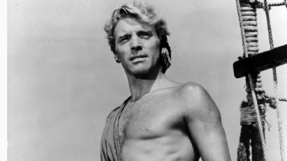 Photo from the movie The Crimson Pirate