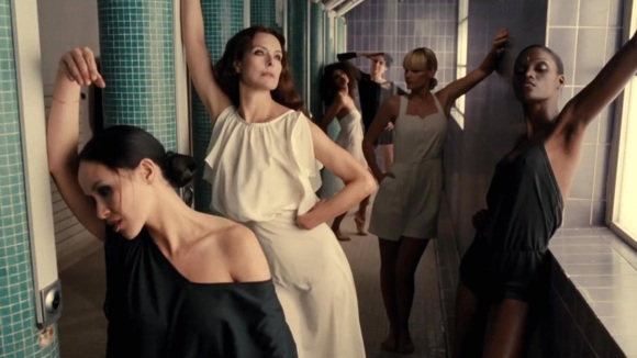 Photo from the movie Bad Girl