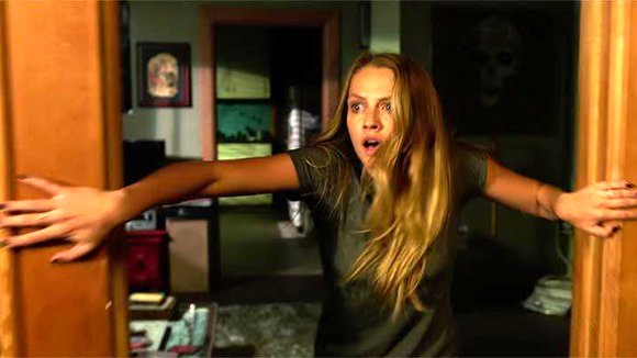 Photo from the movie Lights Out