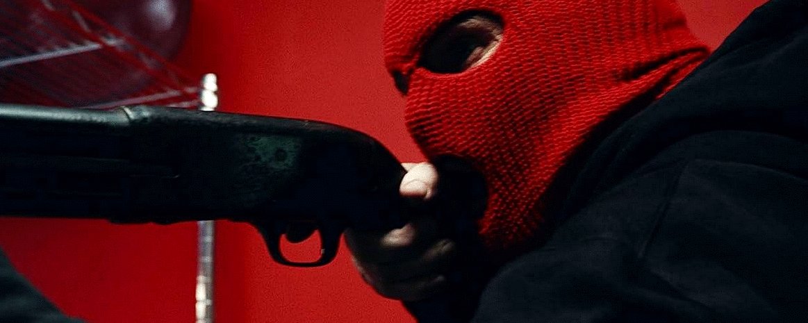 Photo from the movie Mob Land