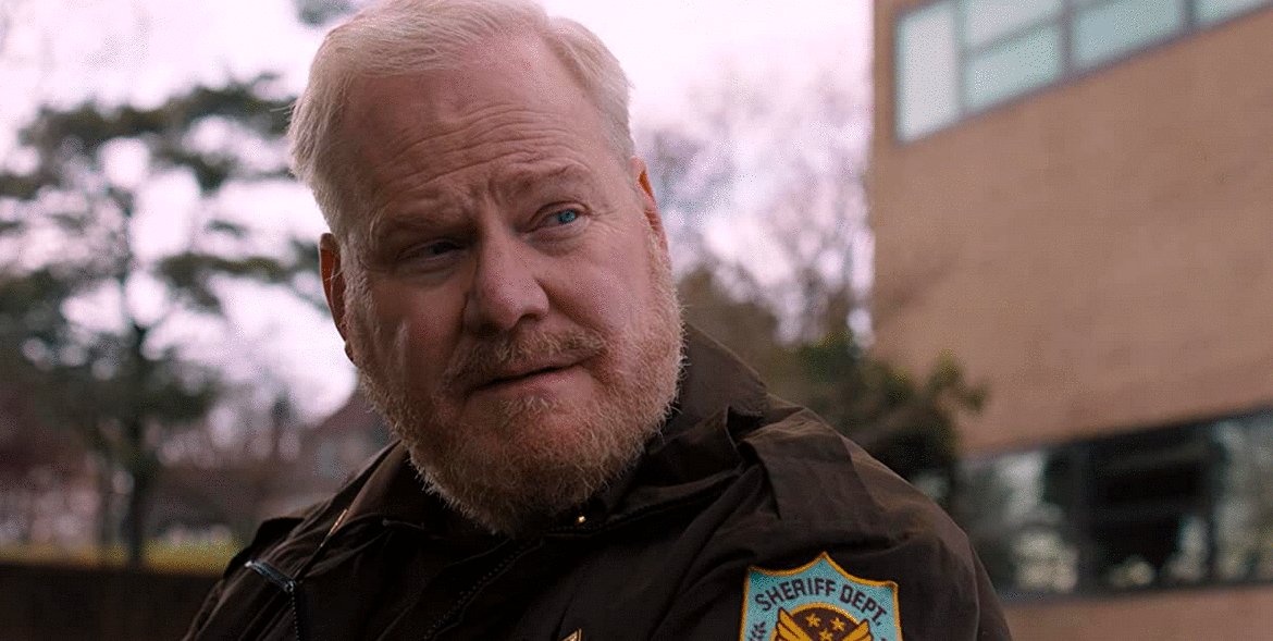 Photo from the movie Susie Searches