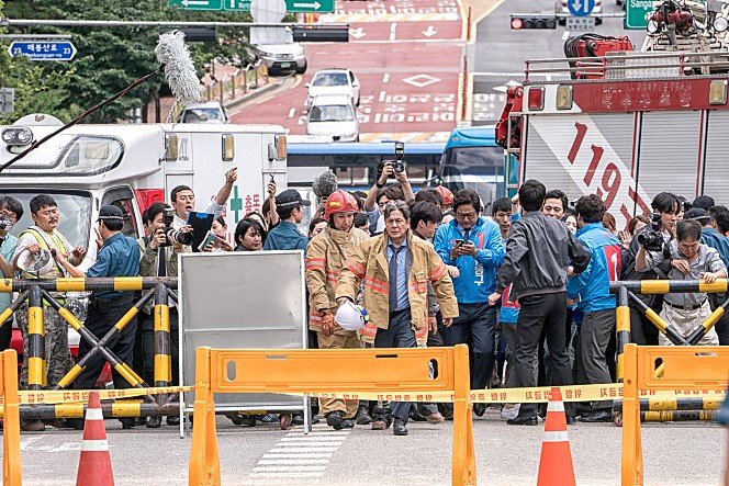 Photo from the movie The Mayor [2017]