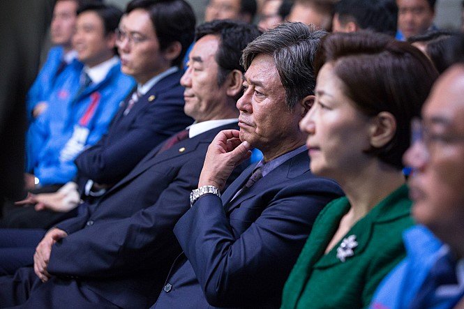 Photo from the movie The Mayor [2017]