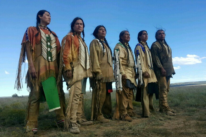 Photo from the movie Woman Walks Ahead