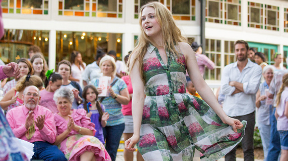 Photo from the movie The Wedding Guest