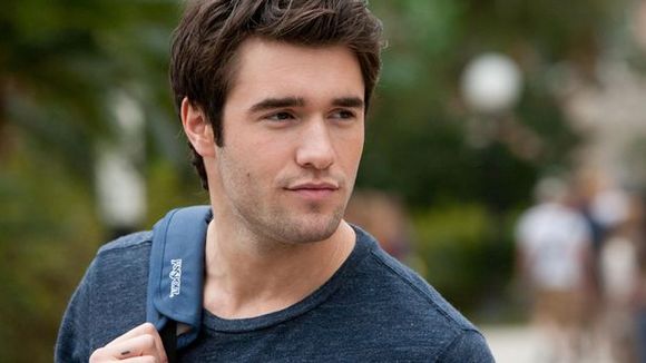 Photo from the movie So Undercover