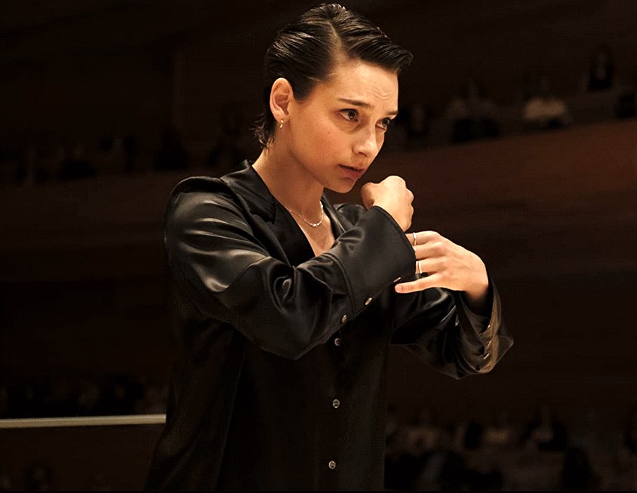 Photo from the movie Days of Happiness