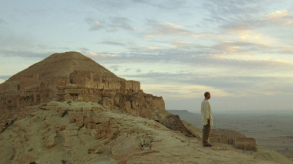 Photo from the movie The City of Shadows