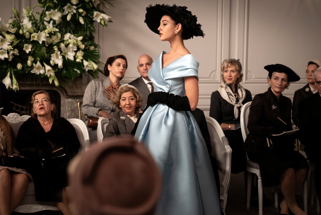 Photo from the movie Mrs. Harris Goes to Paris
