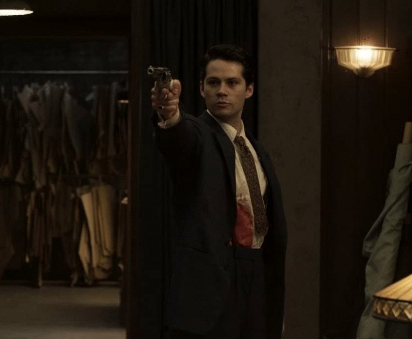 Photo from the movie The Outfit