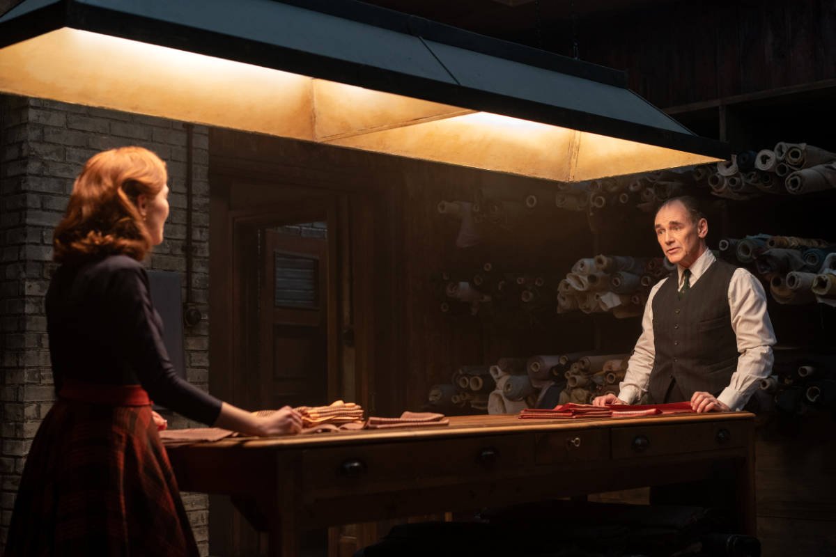 Photo from the movie The Outfit