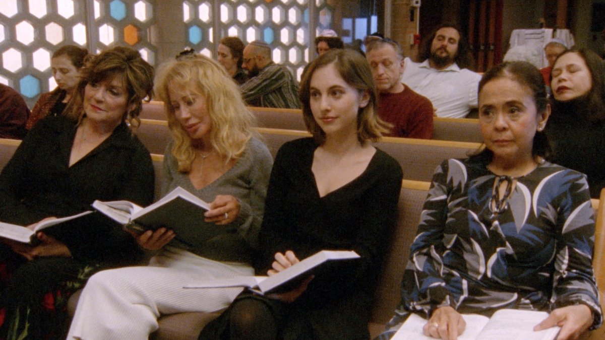 Photo from the movie Between the Temples