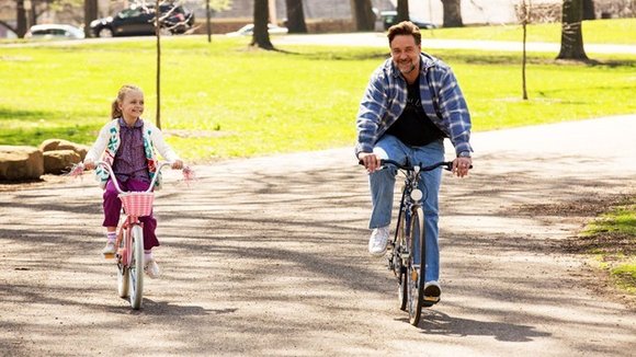 Photo from the movie Fathers and Daughters