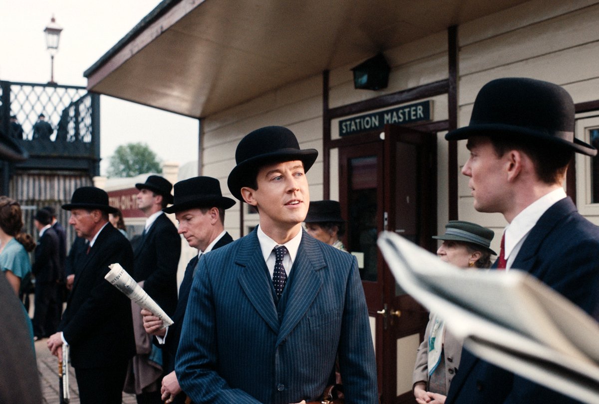 Photo from the movie Living