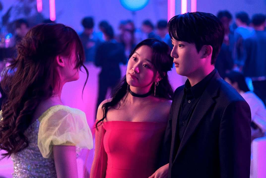 Photo from the movie XO, Kitty