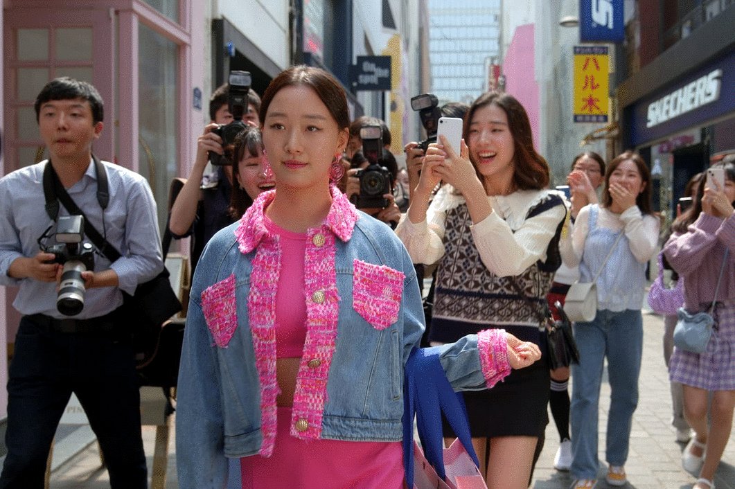 Photo from the movie XO, Kitty