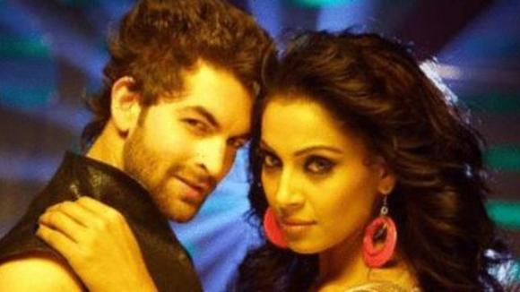 Photo from the movie Aa Dekhen Zara