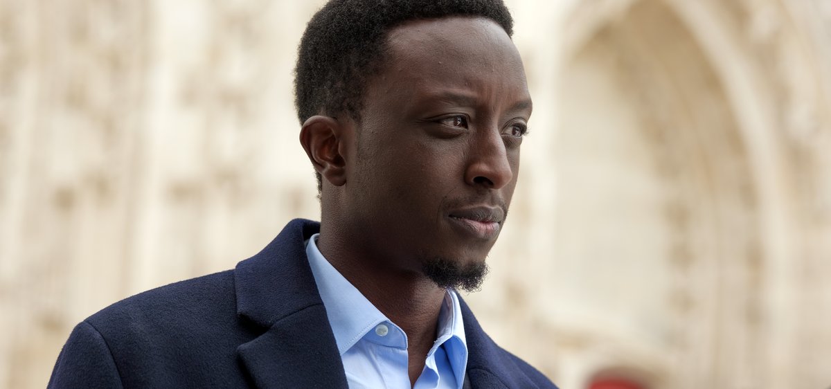 Photo from the movie Ici et là-bas