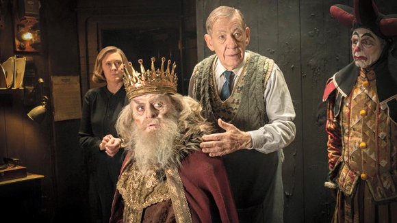 Photo from the movie The Dresser
