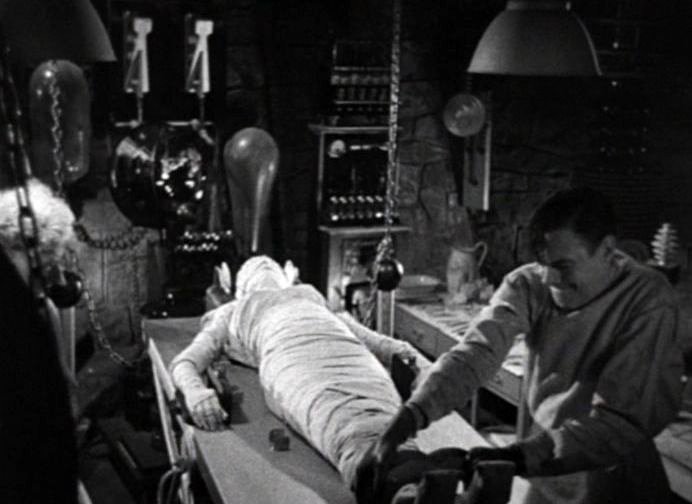 Photo from the movie The Bride of Frankenstein