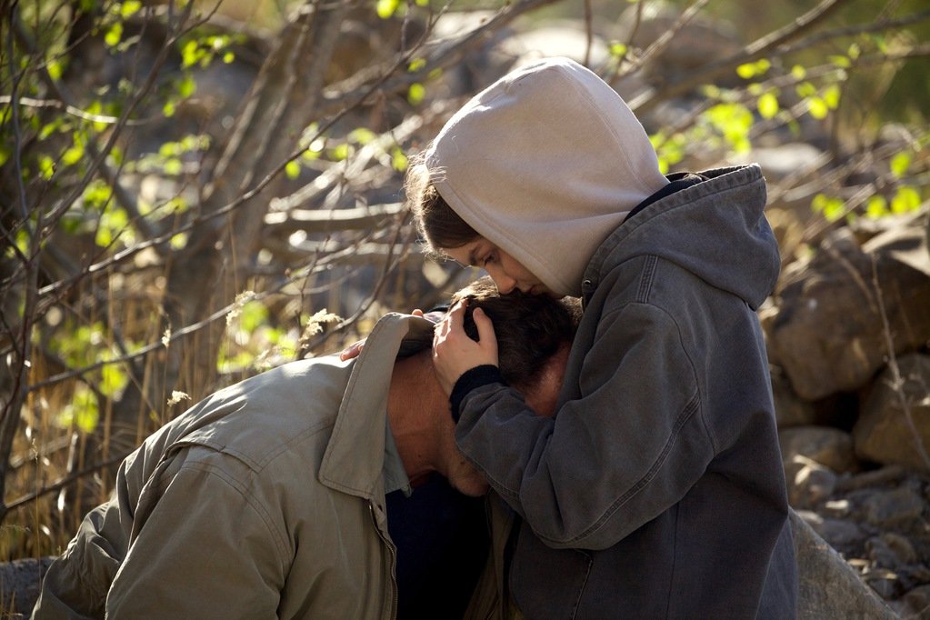 Photo from the movie The Apparition