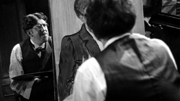 Photo from the movie La Chienne