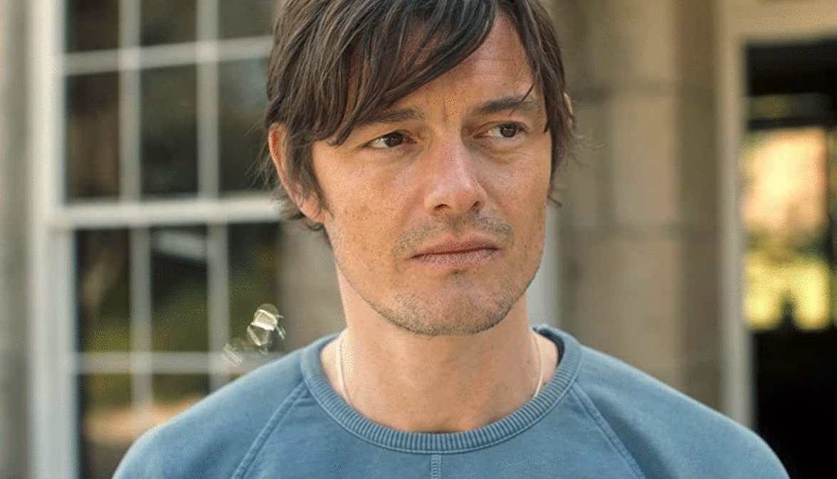 Photo from the movie She Is Love