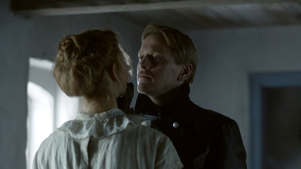 Photo from the movie In Love and War