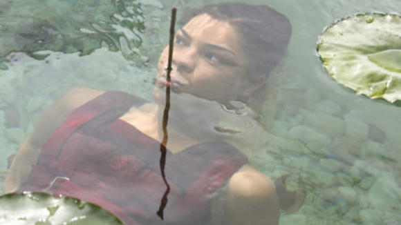 Photo from the movie Aeon Flux