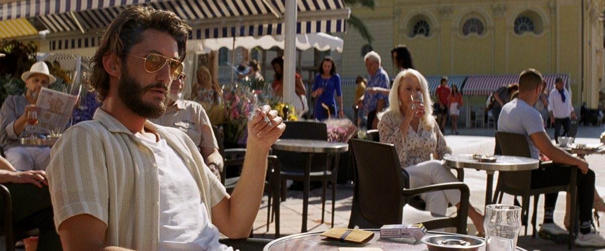 Photo from the movie Masquerade