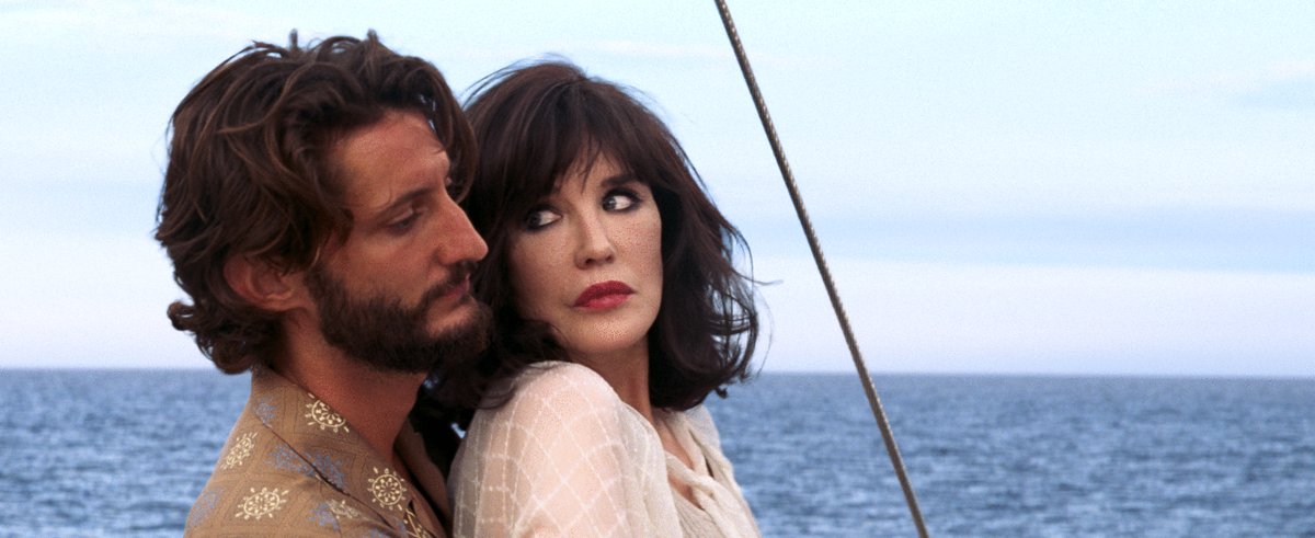 Photo from the movie Masquerade