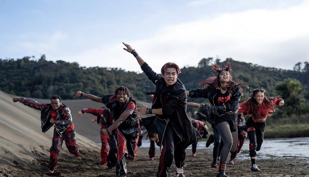 Photo du film Zombies 4: Dawn of the Vampires [2025]