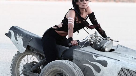 Photo from the movie Bounty Killer