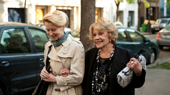 Photo from the movie A Lady in Paris