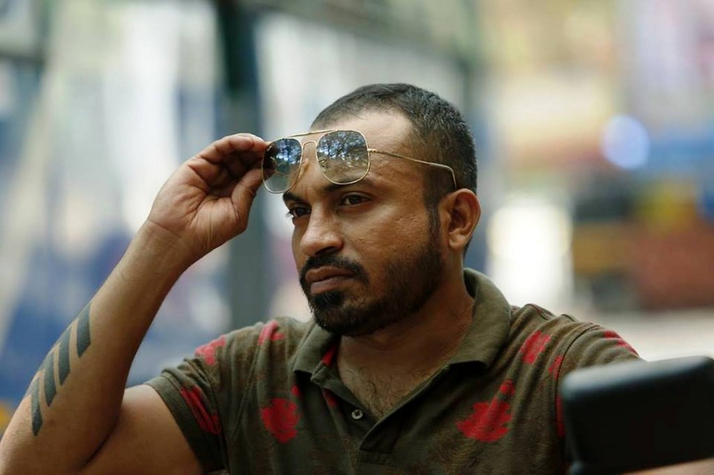 Photo from the movie Street Lights