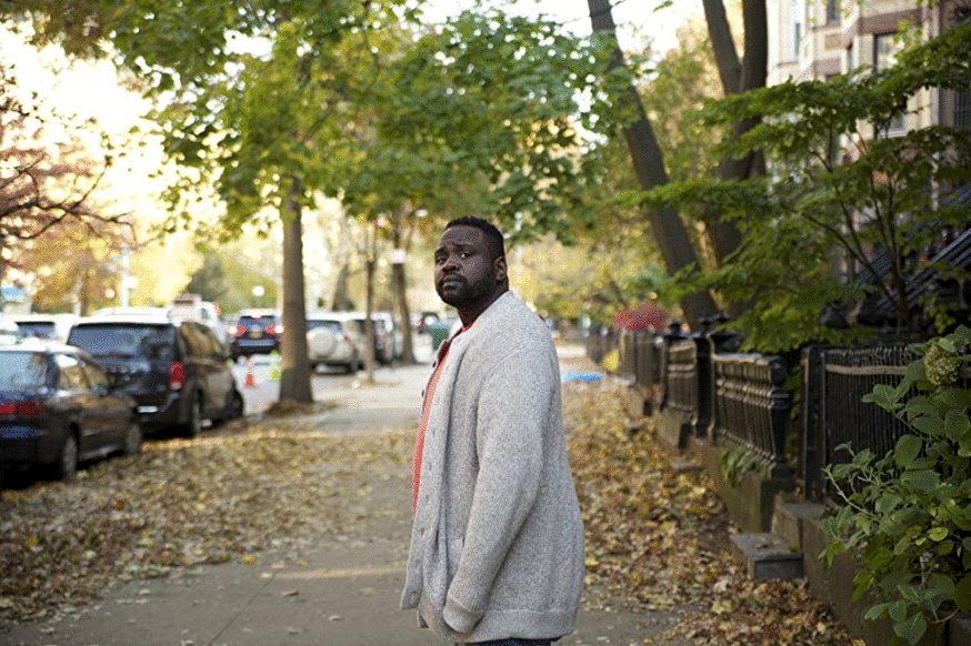 Photo from the movie The Outside Story