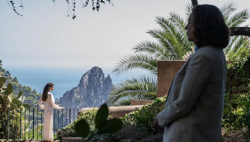 Photo from the movie Parthenope