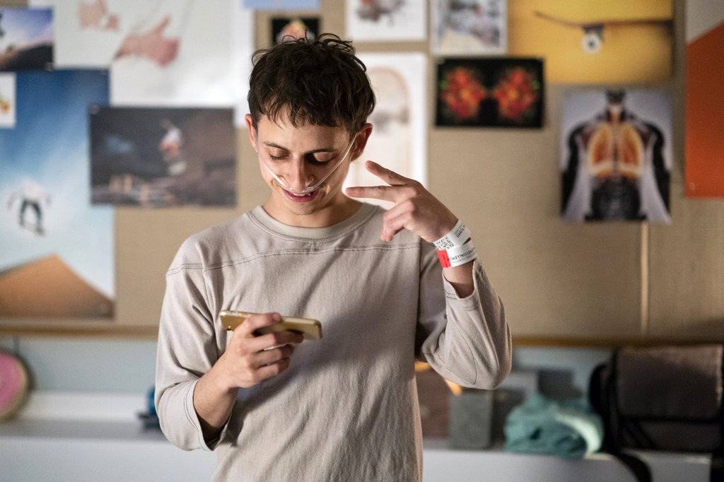 Photo from the movie Five Feet Apart