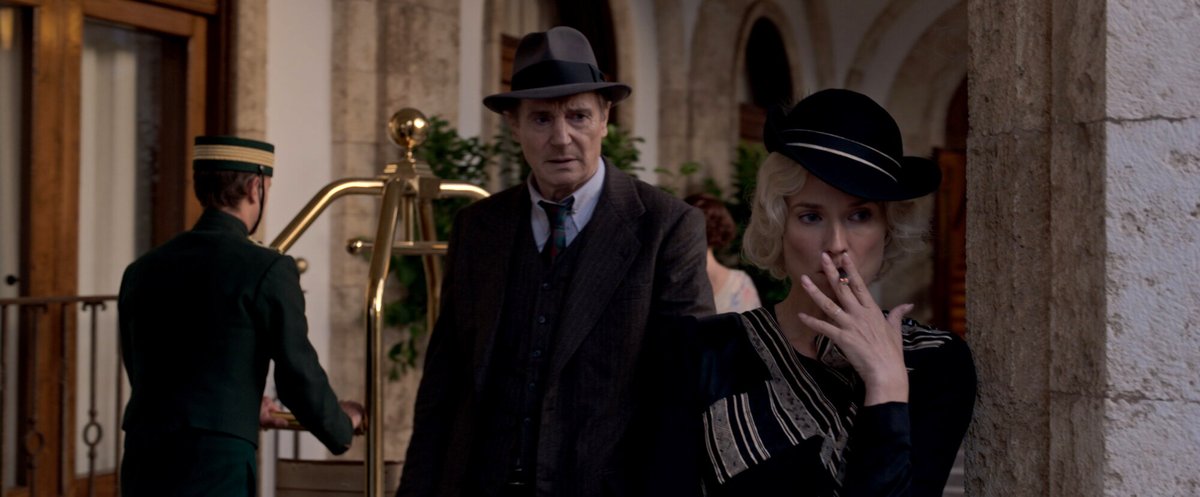 Photo from the movie Marlowe