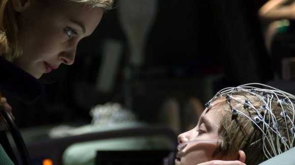 Photo from the movie The 9th Life of Louis Drax