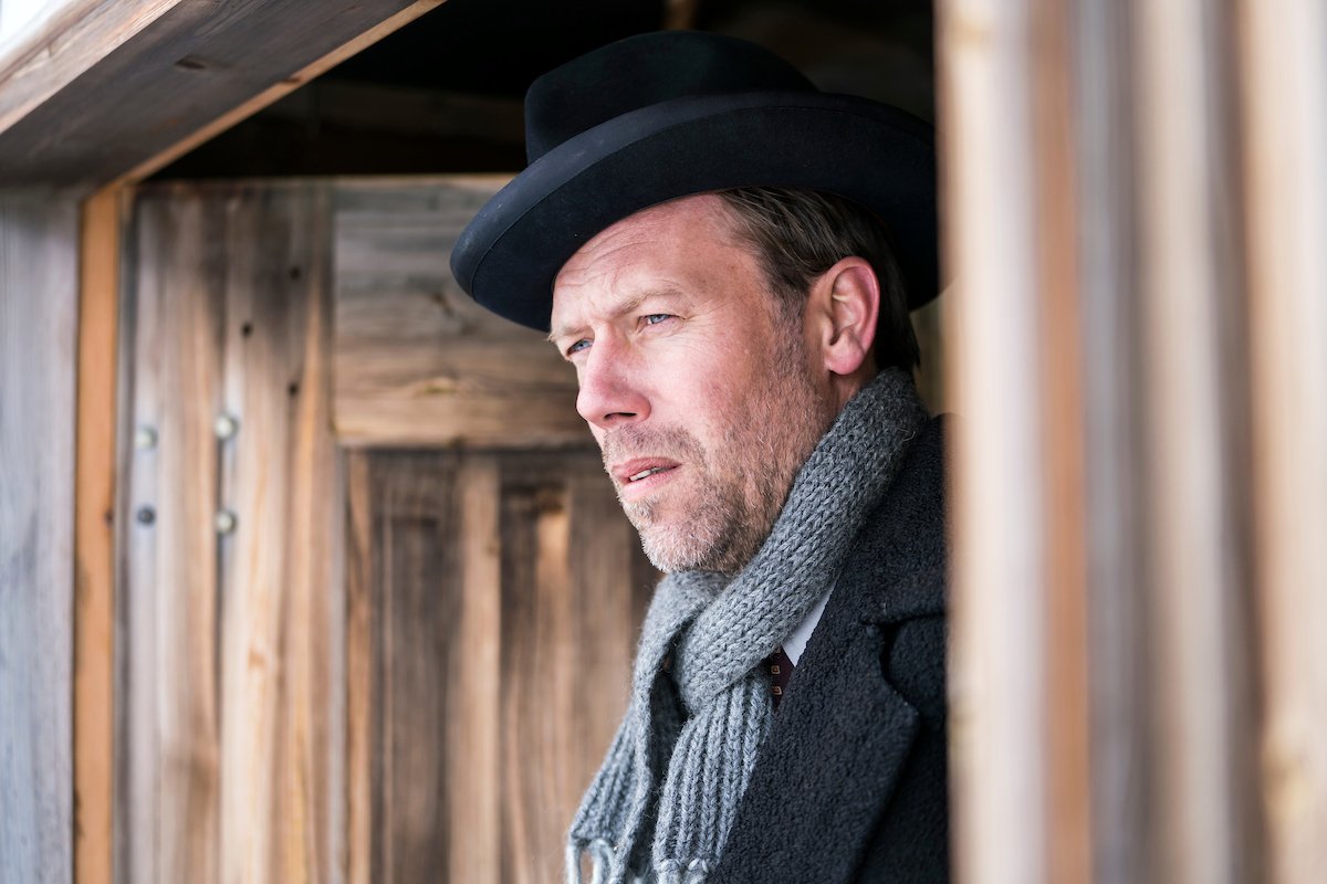 Photo from the movie The Birdcatcher