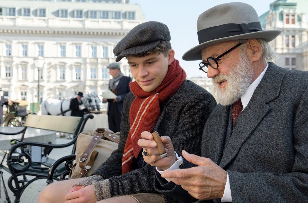 Photo from the movie The Tobacconist