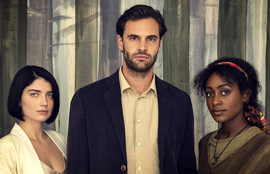 Photo from the movie Behind Her Eyes